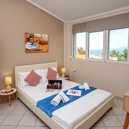 Endless Blue Sunshine Villa Palaiontsiflikion Bagian luar foto
