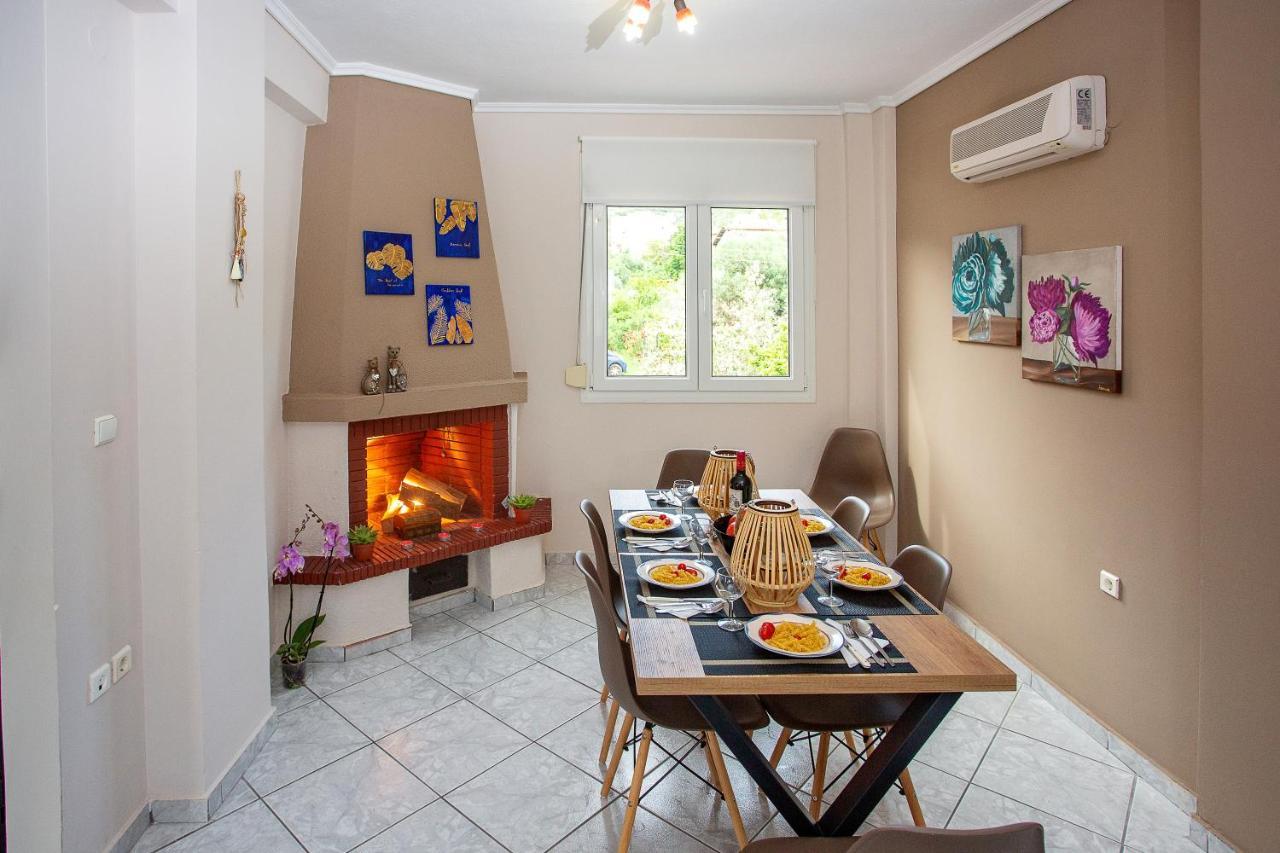 Endless Blue Sunshine Villa Palaiontsiflikion Bagian luar foto