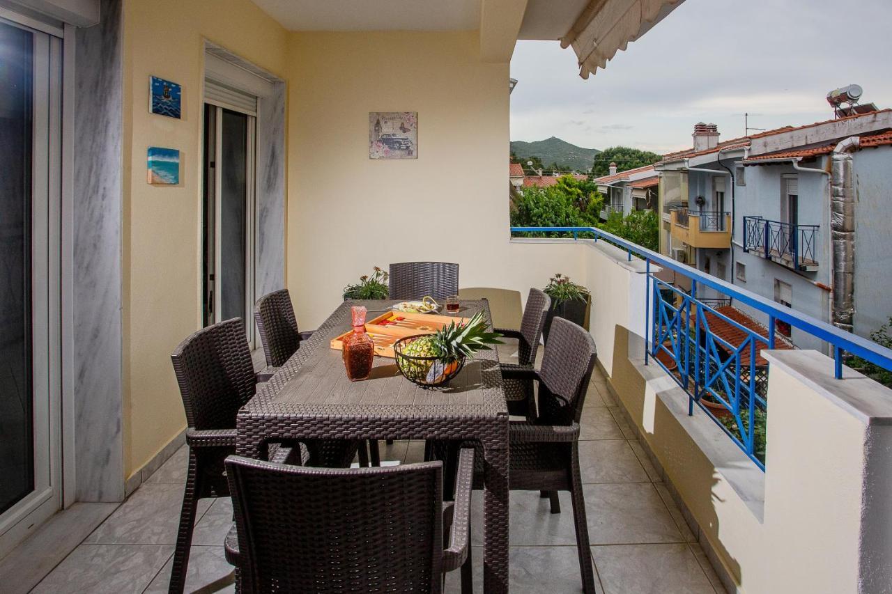 Endless Blue Sunshine Villa Palaiontsiflikion Bagian luar foto
