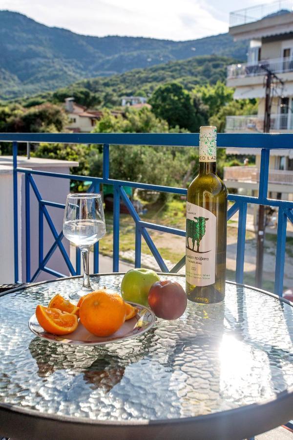 Endless Blue Sunshine Villa Palaiontsiflikion Bagian luar foto