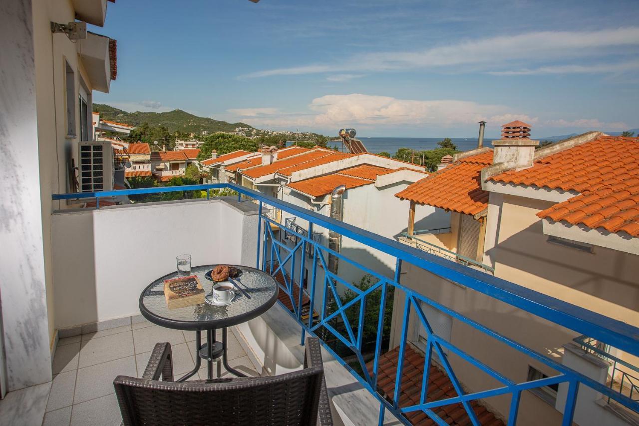 Endless Blue Sunshine Villa Palaiontsiflikion Bagian luar foto
