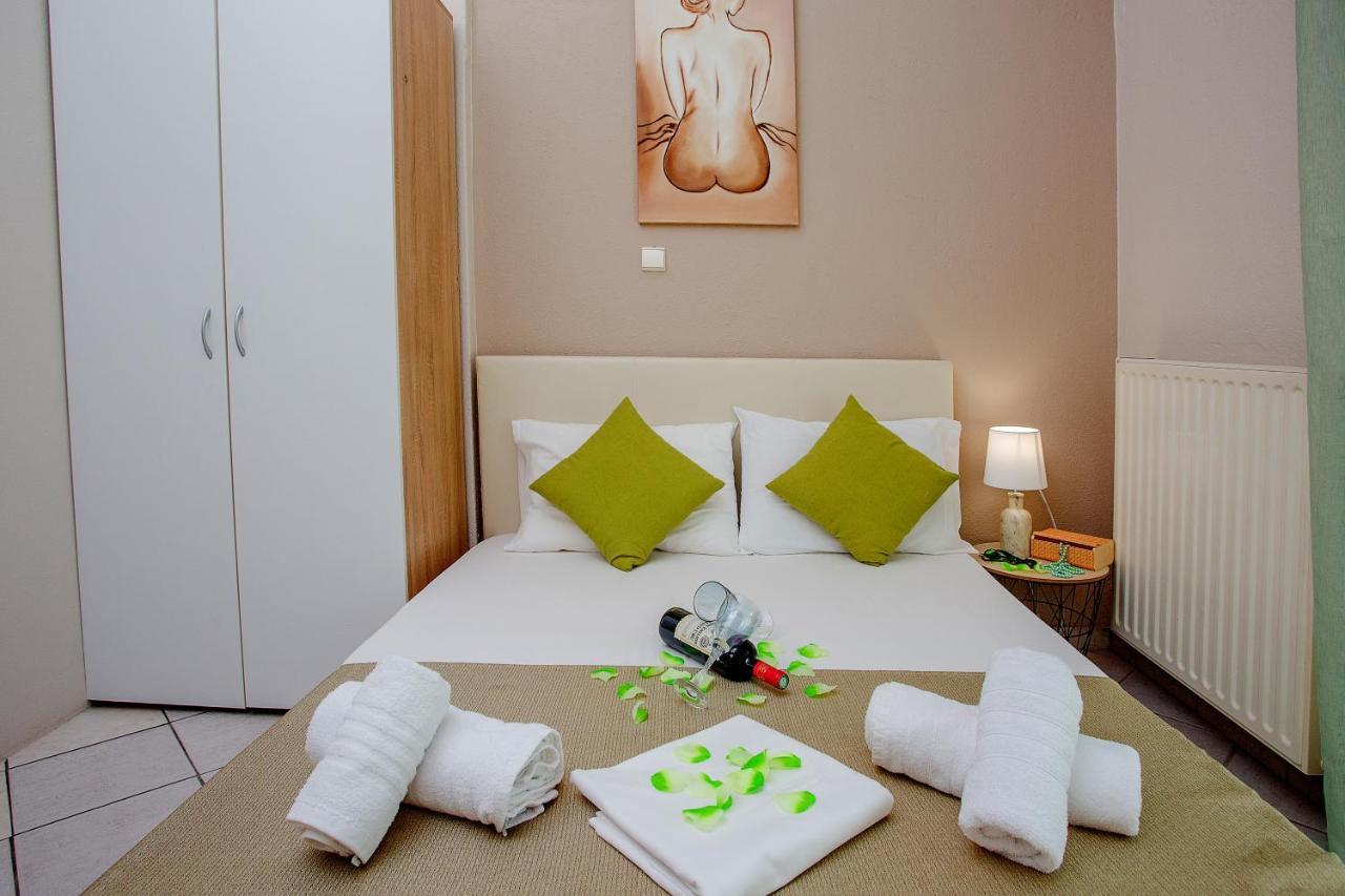 Endless Blue Sunshine Villa Palaiontsiflikion Bagian luar foto