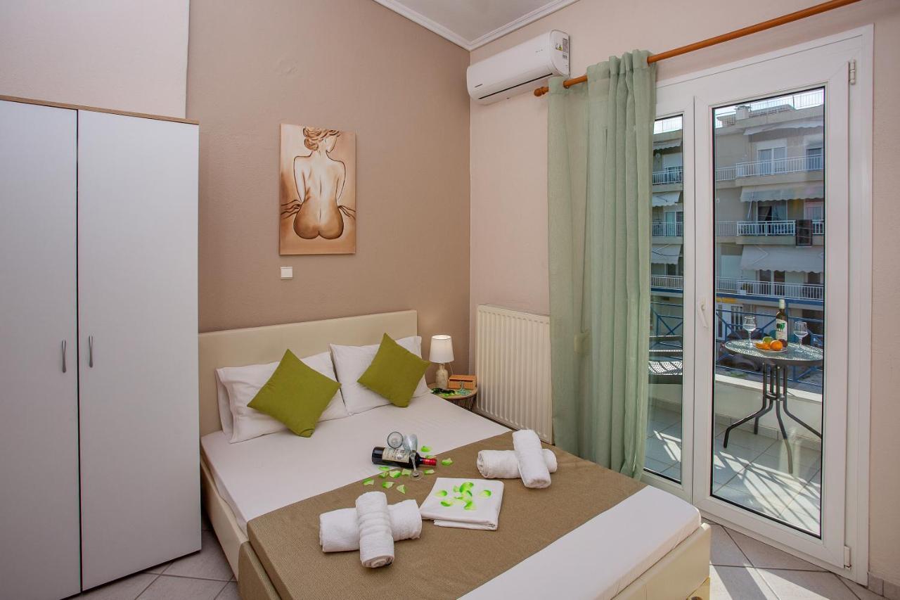 Endless Blue Sunshine Villa Palaiontsiflikion Bagian luar foto
